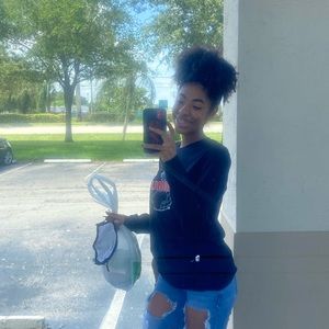 Meet your Posher, Damaya